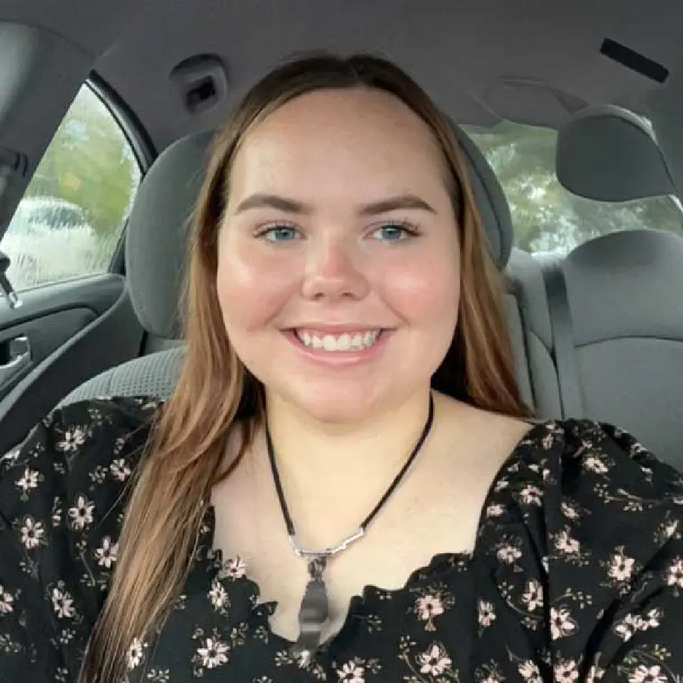 Portrait of Shauna Riggs
